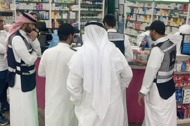 إغلاق 15 صيدلية وإلغاء تراخيصها نهائياً بالكويت